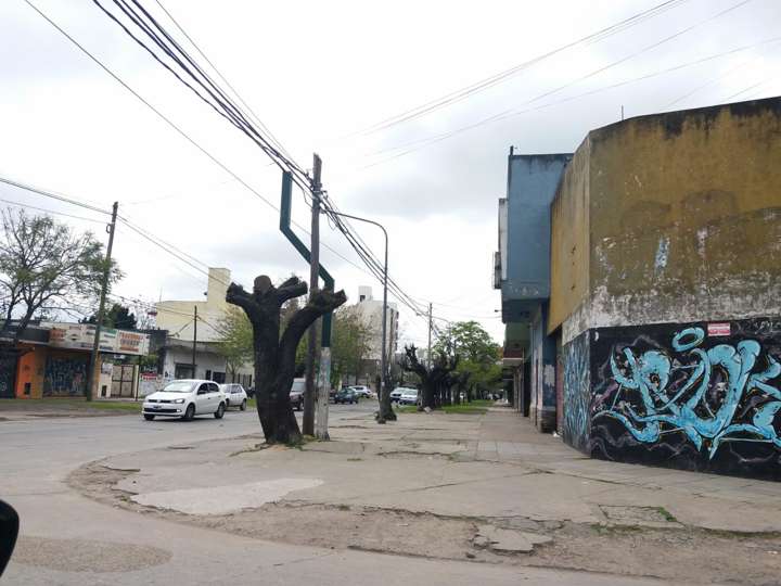 Comercial / Tienda en alquiler en Concejal Tribulato, 677, Buenos Aires