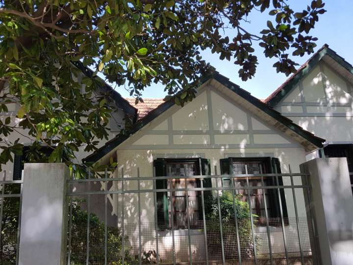 Casa en venta en Jorge Santiago Bynnon, 1835, Adrogué