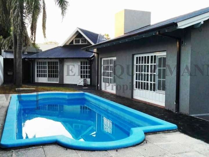 Casa en venta en Raúl Mazza, 301, Buenos Aires