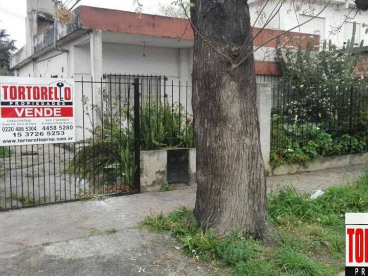 Casa en venta en Comandante Peredo, Buenos Aires
