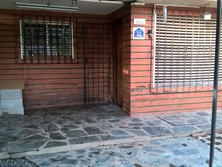 Casa en venta en Dupuy, 1223, Garín