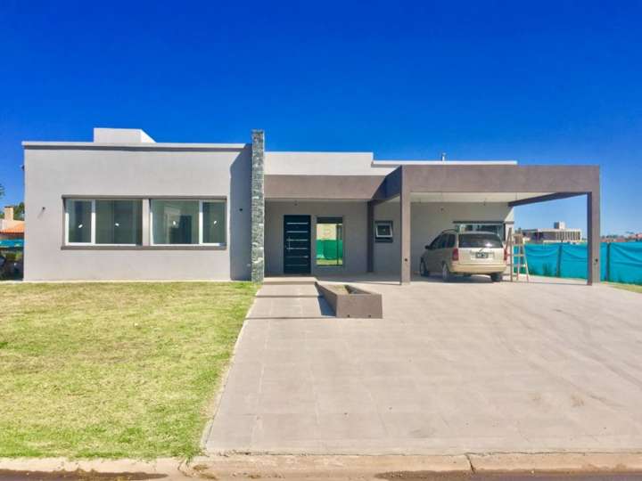 Casa en venta en Partido de Esteban Echeverría, Canning