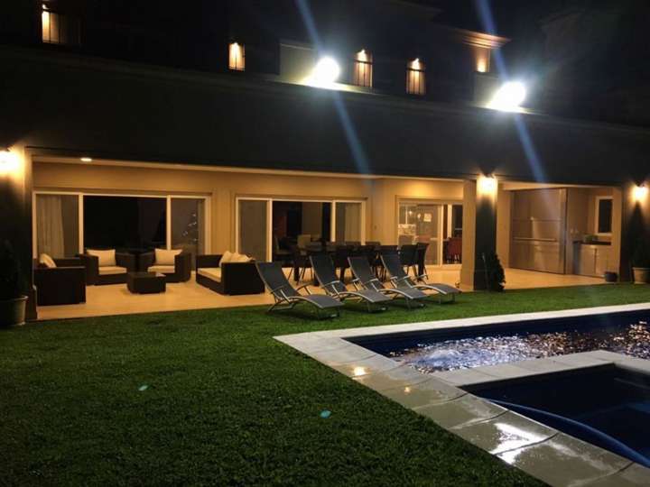 Casa en venta en Boulevard Saint Thomas, Canning