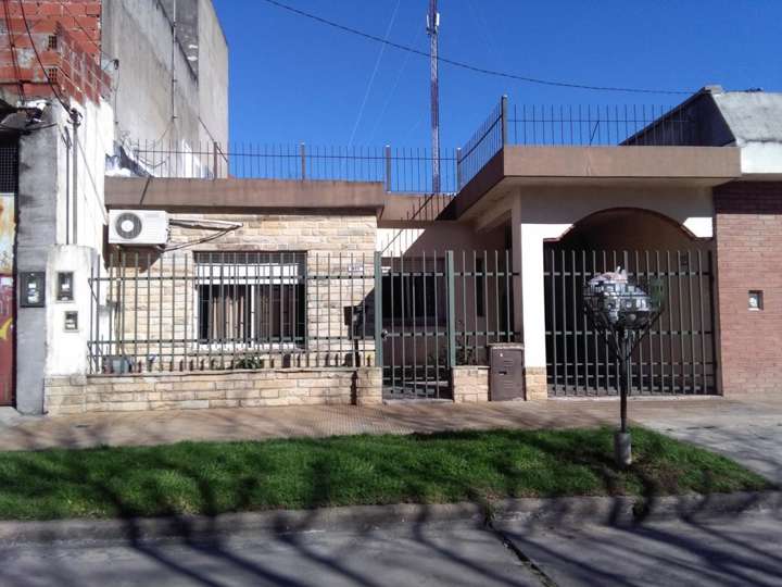 Casa en venta en Paunero, Muñiz