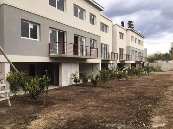 Departamento en venta en Avenida Santiago de Liniers, 1702, Tigre