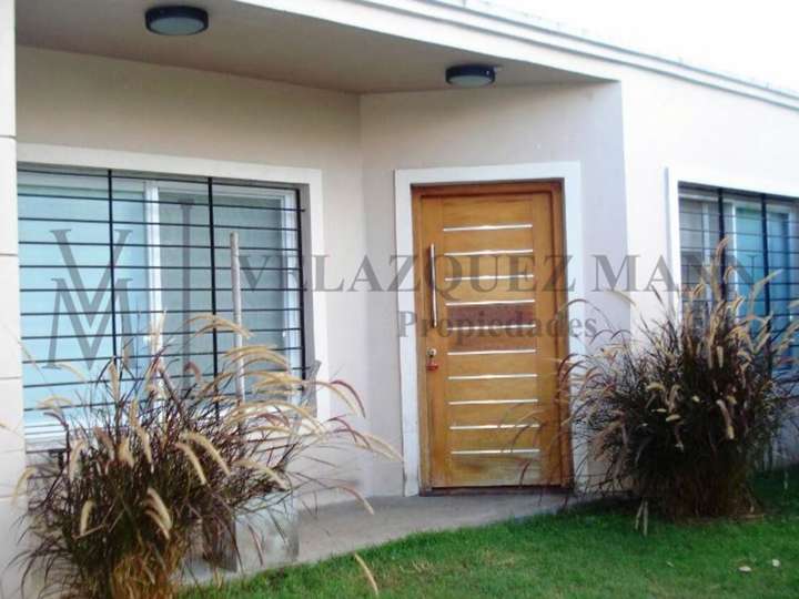 Casa en venta en José Ignacio Thames, Ezeiza