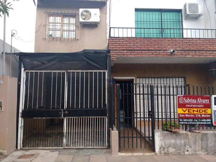 Casa en venta en General Juan Martínez, Buenos Aires