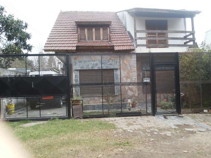 Casa en venta en Constitución, Muñiz