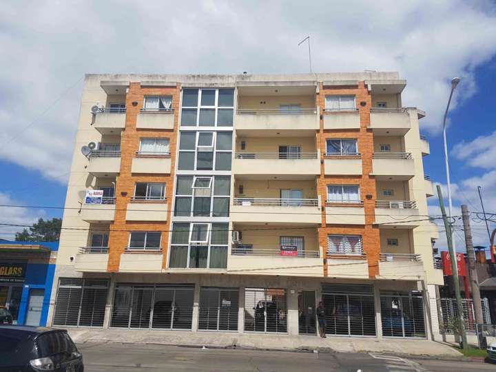 Departamento en venta en Avenida Presidente Juan Domingo Perón, 2900, Haedo