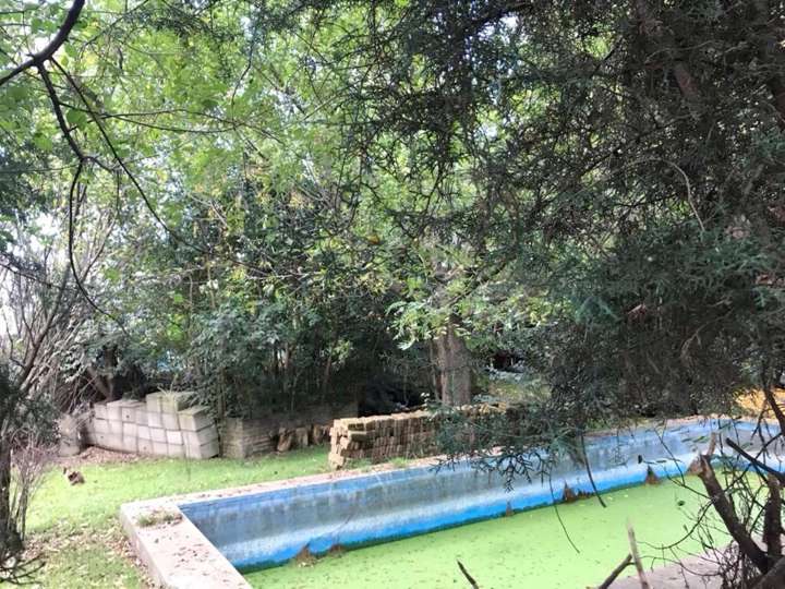 Terreno en venta en Victorino de la Plaza, Francisco Álvarez