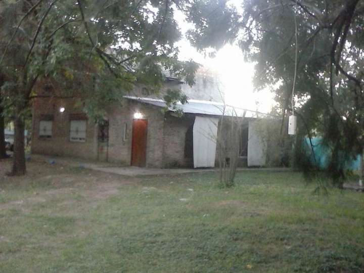 Casa en venta en Avenida Domingo Faustino Sarmiento, Matheu