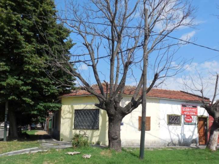 Casa en venta en General Antonio José de Sucre, 196, Buenos Aires