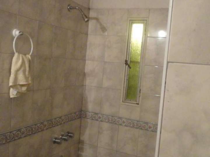 Casa en venta en Serrano, Muñiz