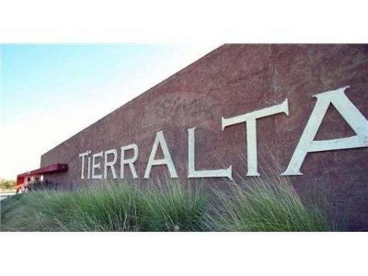 Terreno en venta en Avenida Fuerza Aérea, Córdoba