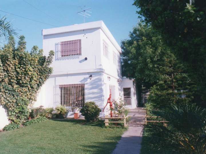 Casa en venta en Juárez Celman, Ing. Adolfo Sourdeaux