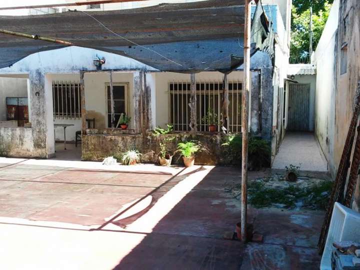 Casa en venta en Alvear, 160, Granadero Baigorria