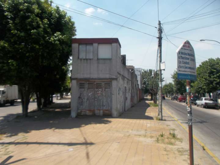 Casa en venta en 637 - Lisandro de la Torre, 2892, Buenos Aires