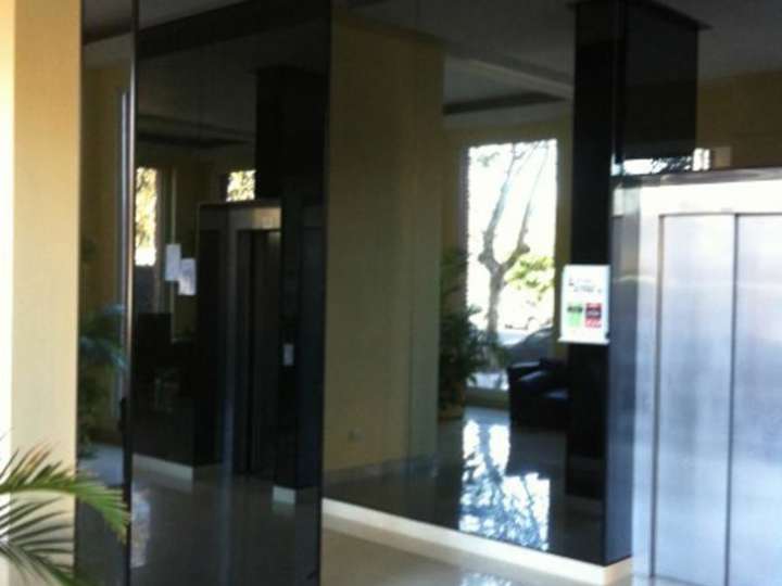 Departamento en venta en Azcuénaga, Muñiz