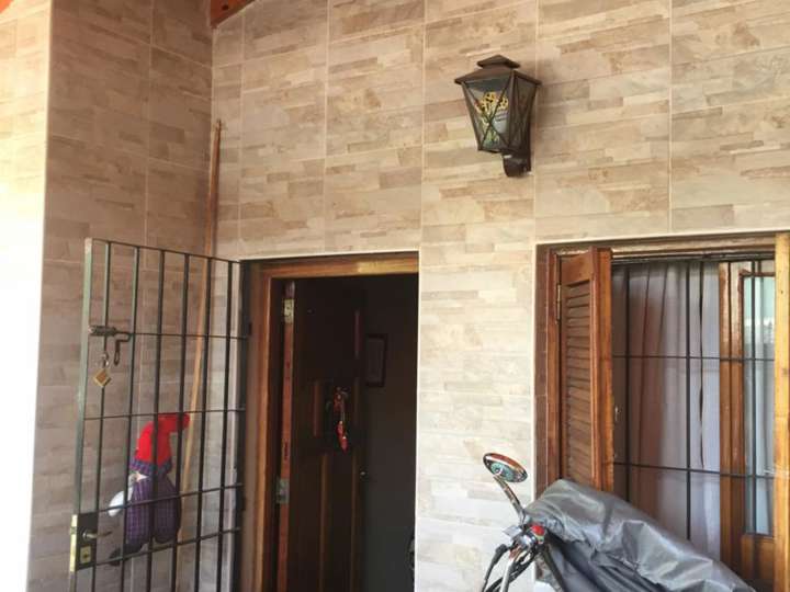 Casa en venta en Cayetano Donizetti, 770, Buenos Aires