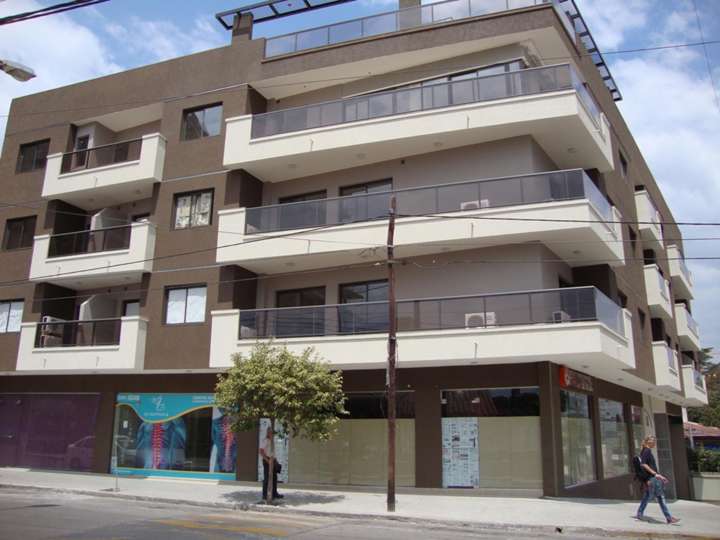 Cochera en venta en Avenida 9 de Julio, 7, Villa Carlos Paz