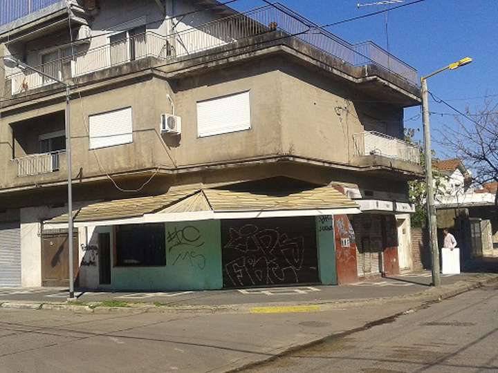 Edificio en venta en 116 - Almirante Brown, 3702, Villa Ballester