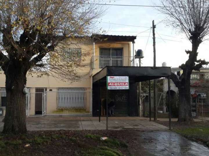 Comercial / Tienda en alquiler en Avenida Montecarlo, Buenos Aires