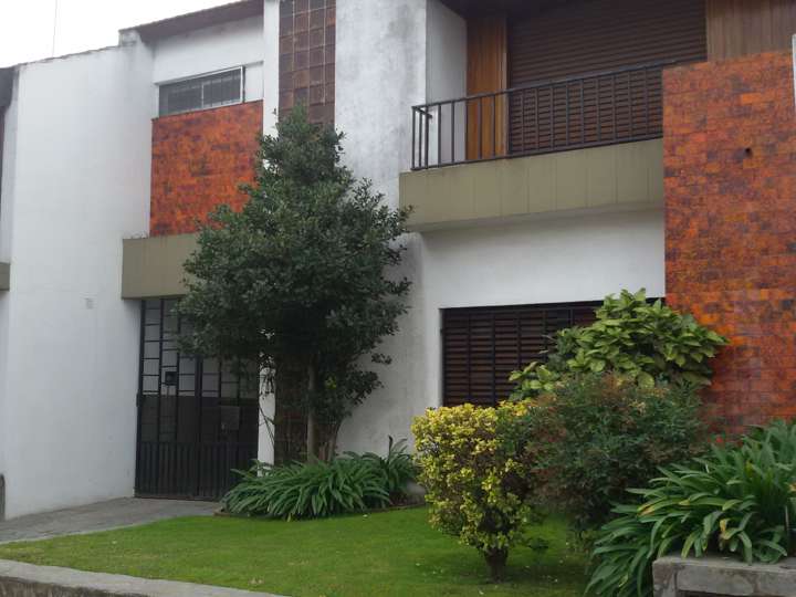 Casa en venta en Carlos Pellegrini, 1064, General Rodríguez