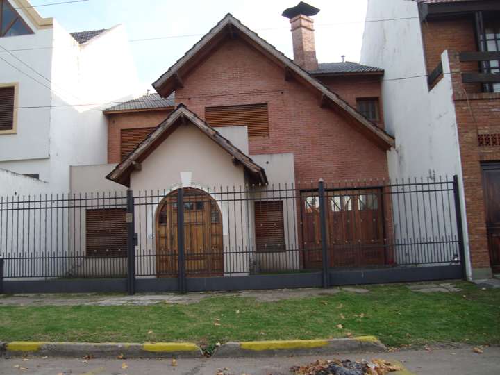 Casa en venta en Miraflores, 248, Haedo