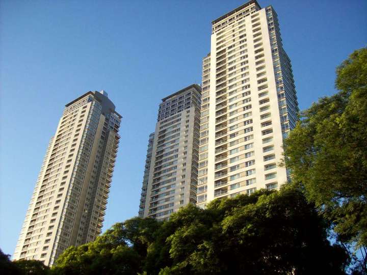 Departamento en venta en Azucena Villaflor, Ciudad Autónoma de Buenos Aires