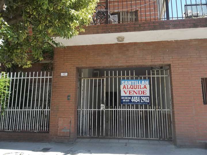 Casa en venta en Celestino Vidal, 375, Buenos Aires