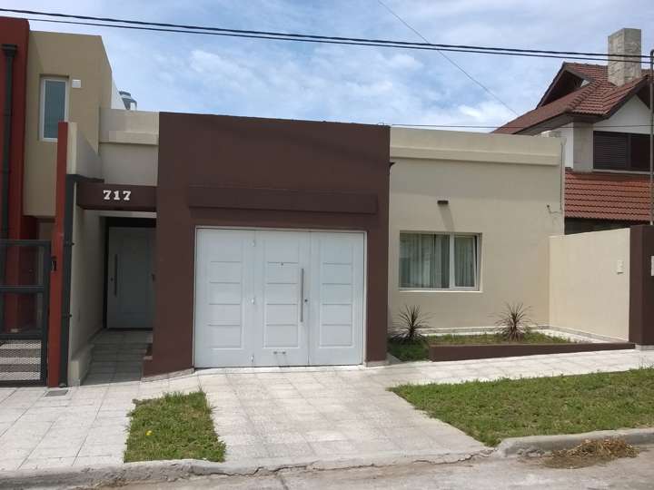 Casa en venta en 38 - Fray Justo Santa María de Oro, 649, San José de Balcarce