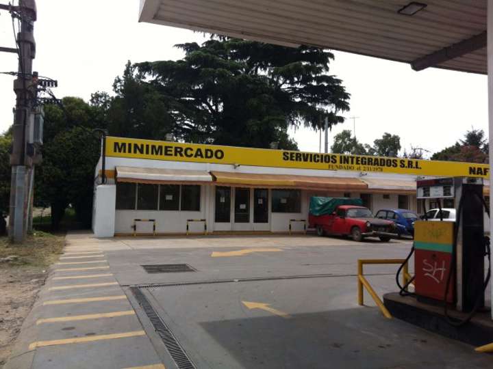 Comercial / Tienda en alquiler en Máximo Herrera, Buenos Aires