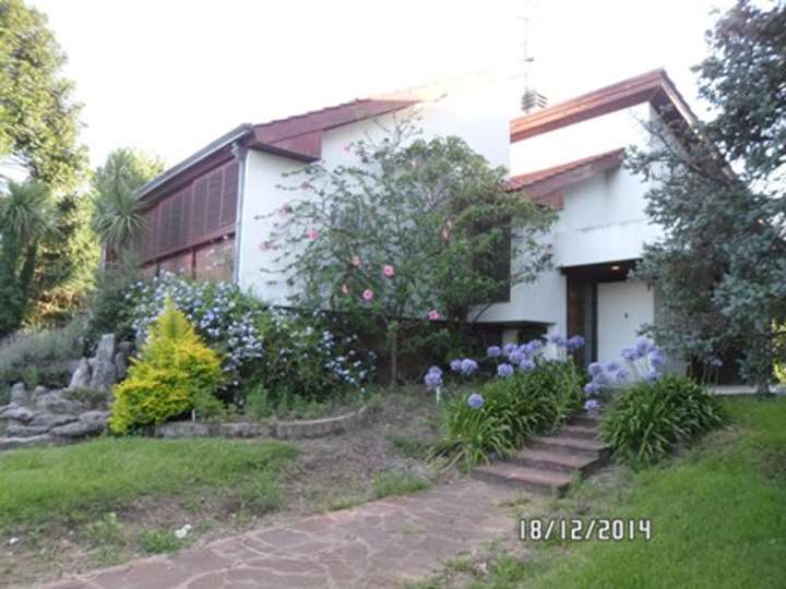 Casa adosada en venta en Autopista General Juan José Valle, Belén de Escobar