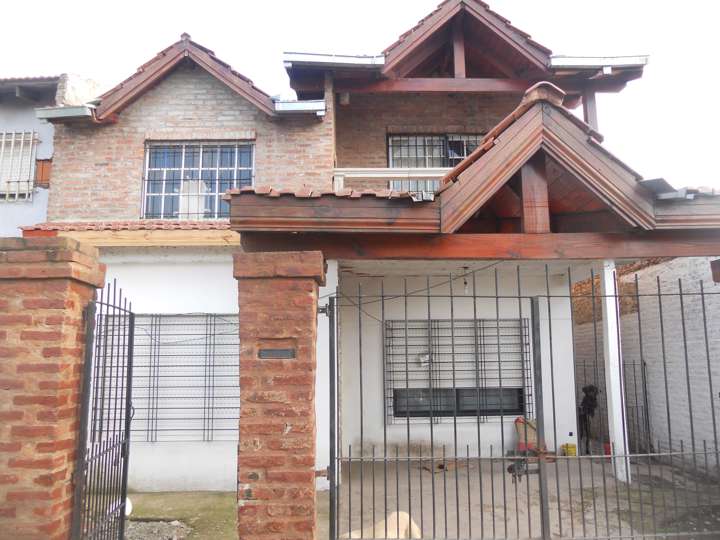 Casa en venta en 18 de Octubre, Buenos Aires