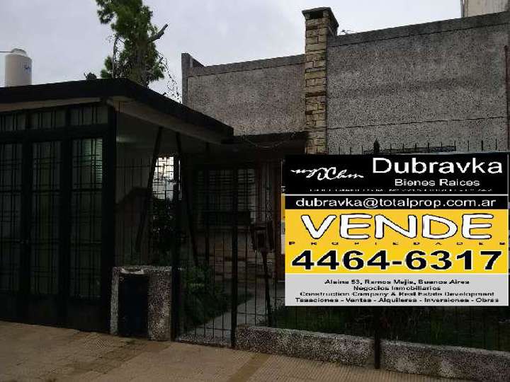 Casa en venta en Pablo Simbrón, 2301, Villa Luzuriaga