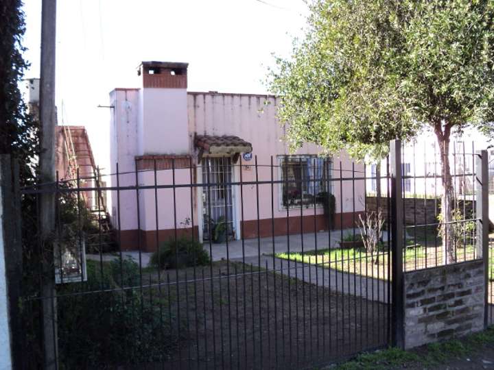 Casa en venta en Avenida General Julio Argentino Roca, 1850, Trujui