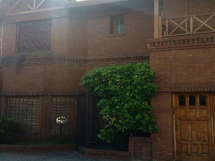 Casa en venta en Doctor Eizaguirre, 202, Lomas del Mirador