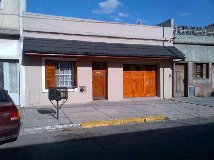 Casa en venta en General Martín Rodríguez, 823, Buenos Aires