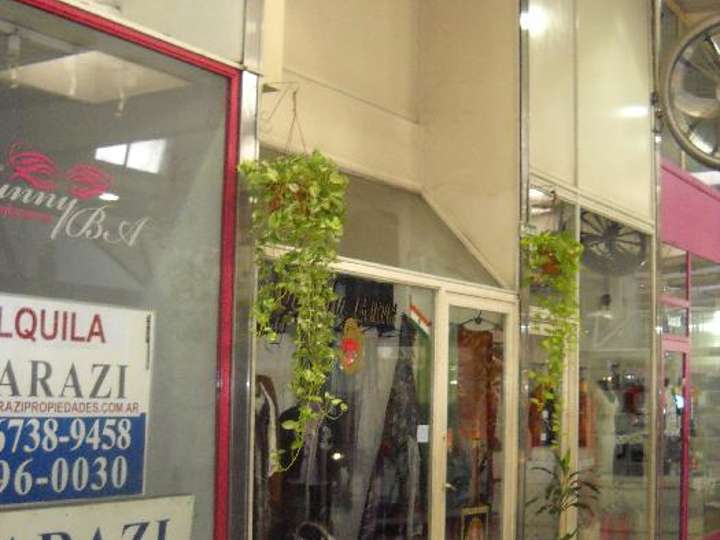 Comercial / Tienda en venta en Avenida Cabildo, 2350, Ciudad Autónoma de Buenos Aires