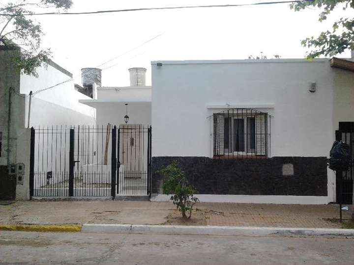 Casa en venta en Lavalle, 48, Quilmes
