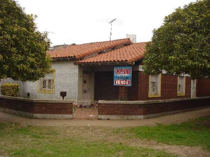 Casa en venta en Dardo Rocha, 301, Lomas del Mirador