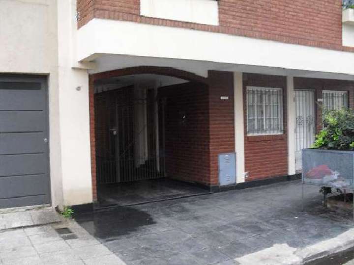 Departamento en venta en General Alvarado, 302, Buenos Aires