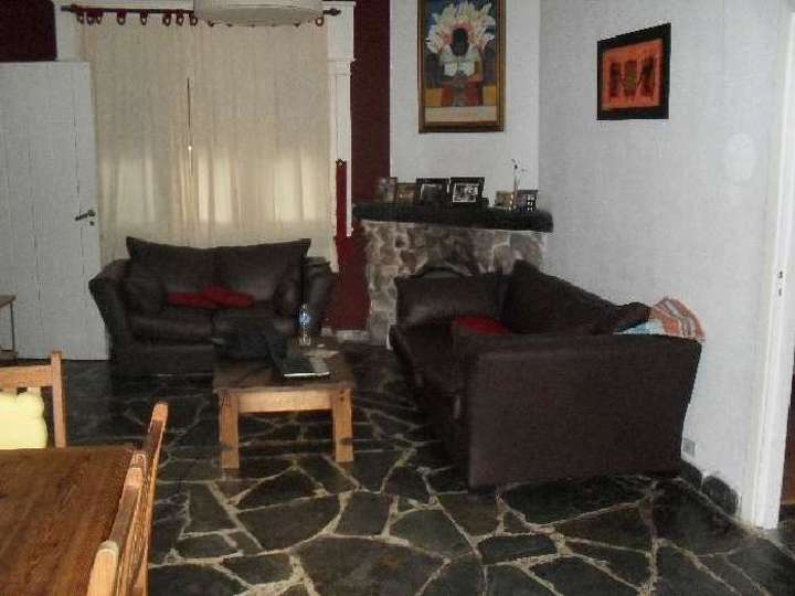 Casa en venta en José Colombres, 146, Haedo