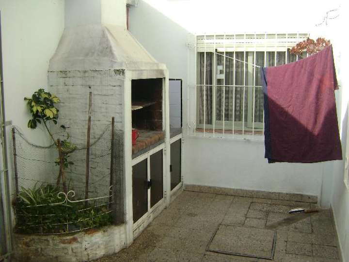 Edificio en venta en Perito Moreno, 1902, Villa Luzuriaga