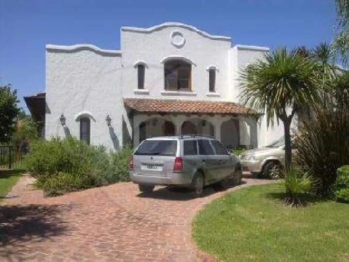 Casa en venta en Parana, Pilar