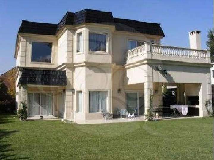 Casa en venta en Parana, Pilar