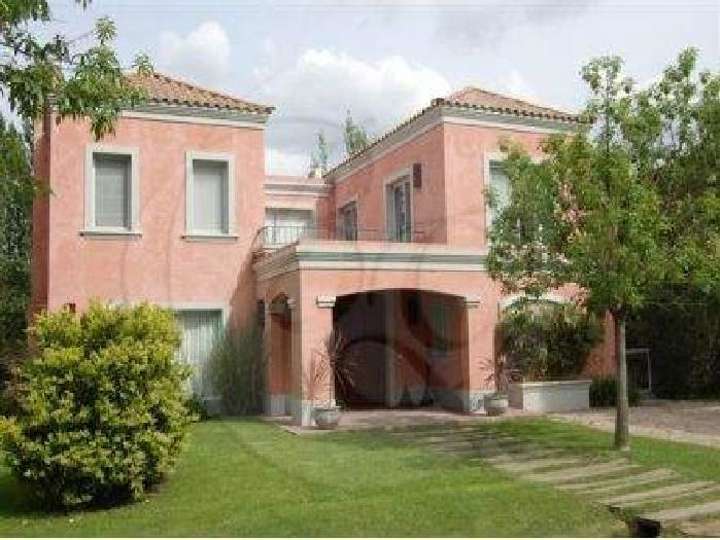 Casa en venta en Parana, Pilar