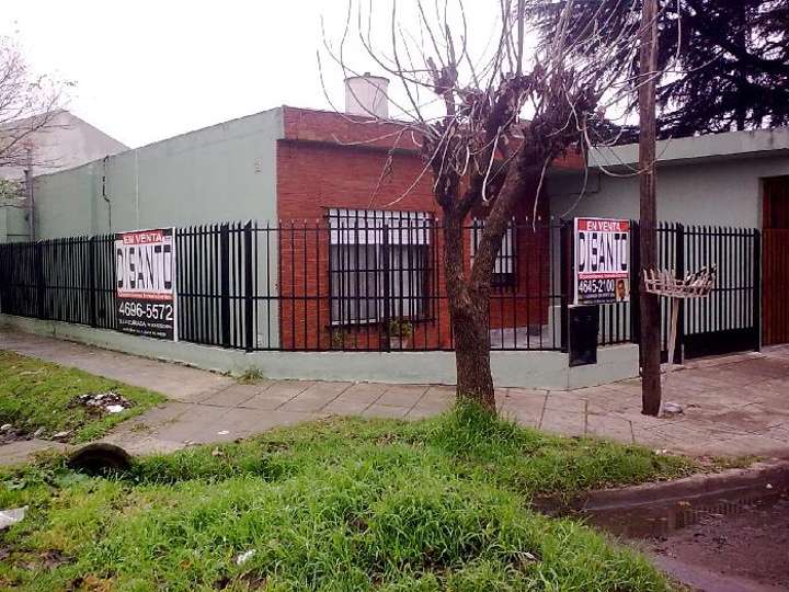 Casa en venta en Doctor Juan José Castelli, 1507, Buenos Aires