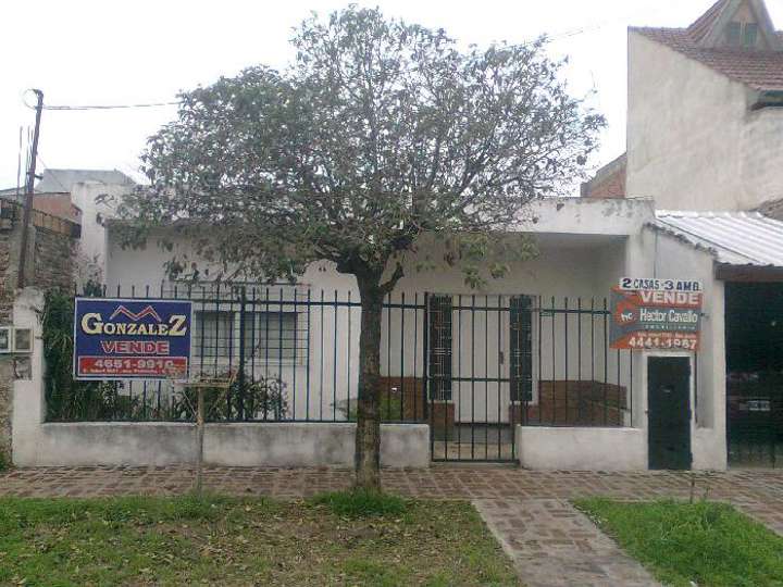 Edificio en venta en Ramón L. Falcón, 4676, Isidro Casanova