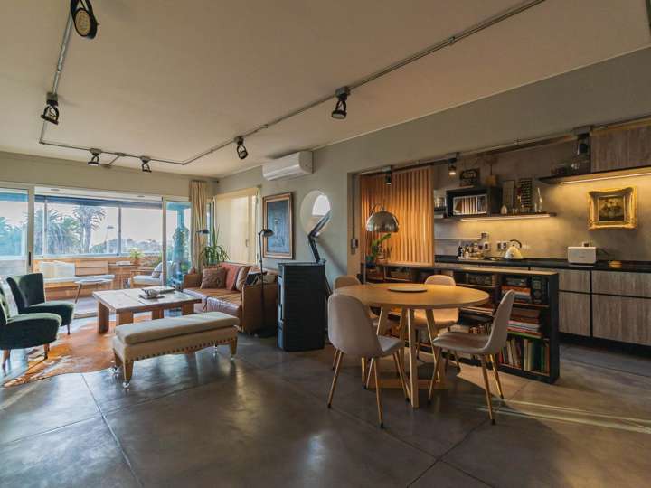 Apartamento en venta en 2 de Febrero (Calle 10), Punta Del Este